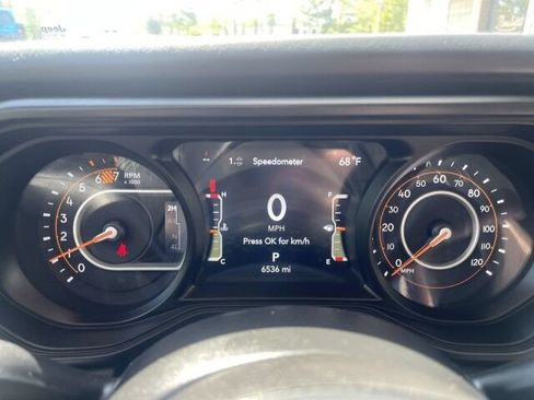 Used 2026 Jeep Wrangler Unlimited Rubicon AWD/4WD image 19