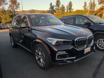 Used 2019 BMW X5 xDrive40i w/ Premium Package 2