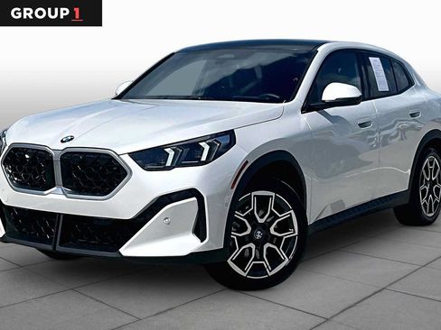 Used 2026 BMW X2 xDrive28i AWD/4WD image 1