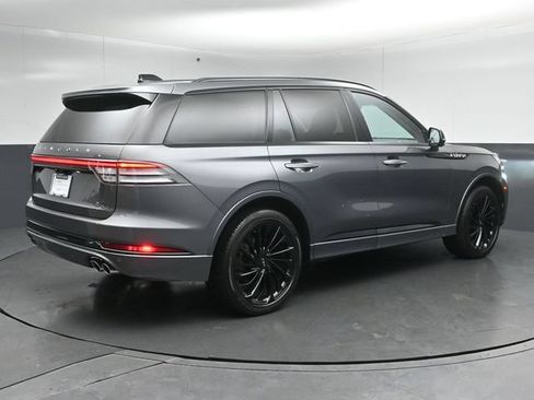 Certified 2025 Lincoln Aviator Reserve w/ Equipment Group 201A AWD/4WD image 3