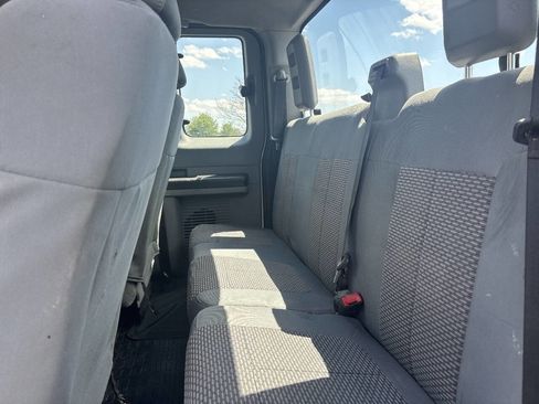 Used 2016 Ford F250 XL w/ XL Appearance Package AWD/4WD image 15