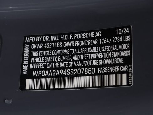 Used 2025 Porsche 911 Carrera image 30