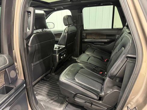 Used 2019 Ford Expedition Max Limited AWD/4WD image 10