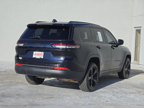 Used 2024 Jeep Grand Cherokee L Limited w/ Black Appearance Package image 8