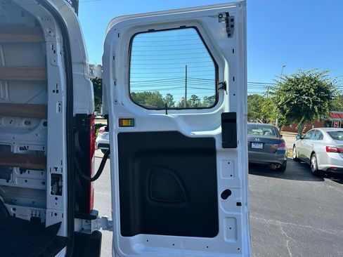 Used 2024 Ford Transit 250 Low Roof w/ Exterior Upgrade Package RWD image 19