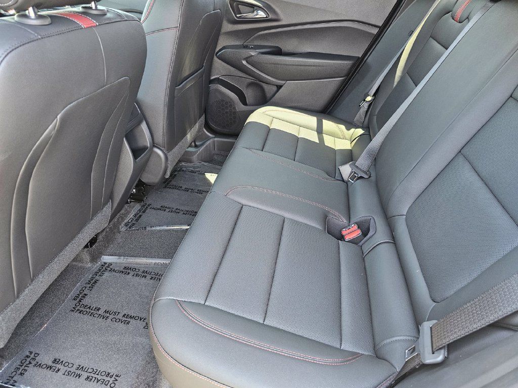 New 2026 Chevrolet Trax RS w/ Sunroof Package FWD image 17