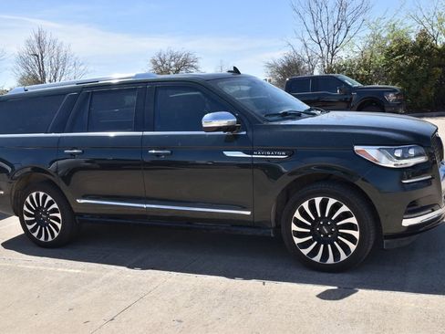 Used 2023 Lincoln Navigator L Black Label image 6