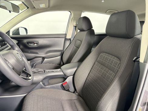 Used 2025 Honda HR-V LX image 4
