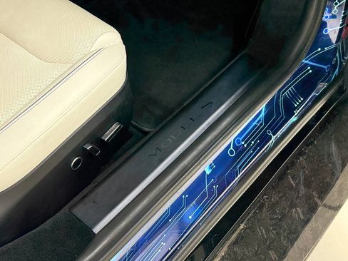 Used 2022 Tesla Model S Plaid image 44