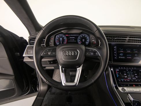 Used 2023 Audi Q8 Prestige AWD/4WD image 16