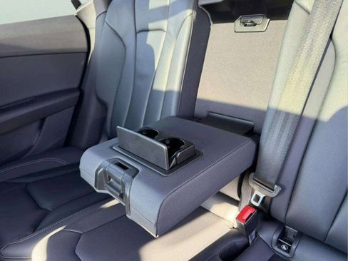 Used 2019 Audi Q8 Premium w/ Convenience Package image 23