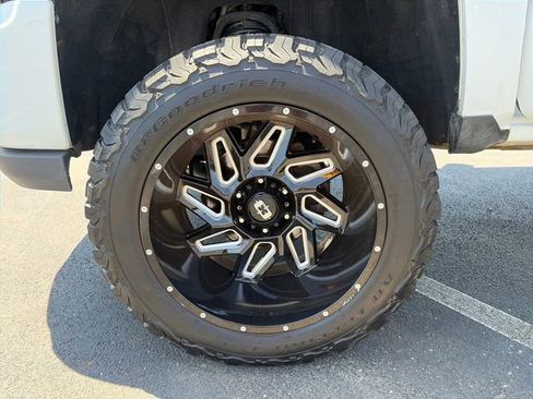 Used 2017 Chevrolet Silverado 1500 LTZ Z71 AWD/4WD image 27