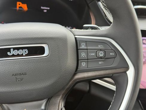 New 2026 Jeep Grand Cherokee Altitude AWD/4WD image 18