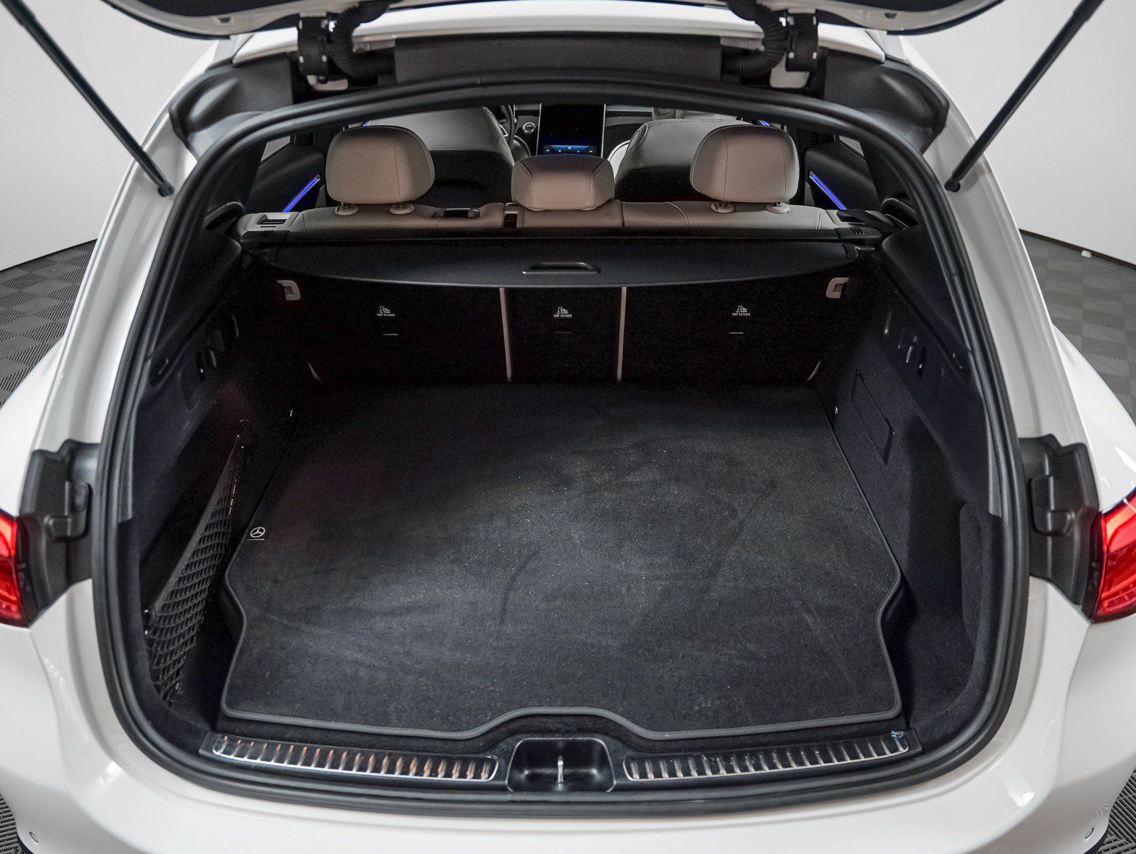 Certified 2025 Mercedes-Benz GLC 350e 4MATIC image 11