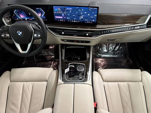 Used 2025 BMW X5 xDrive40i image 16