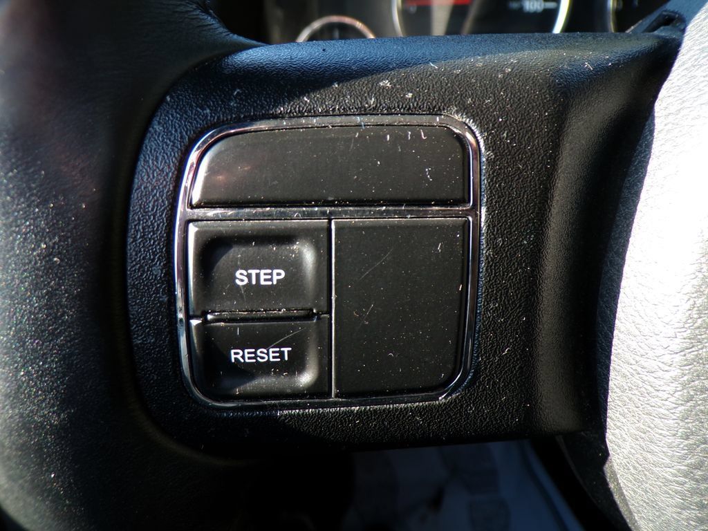 Used 2017 Jeep Wrangler Unlimited Sahara AWD/4WD image 29