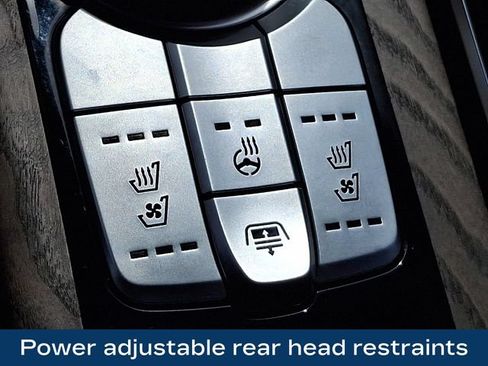 Used 2022 Genesis G90 5.0 Ultimate AWD/4WD image 17