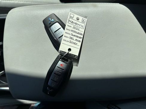 Used 2022 Mitsubishi Outlander SEL image 45