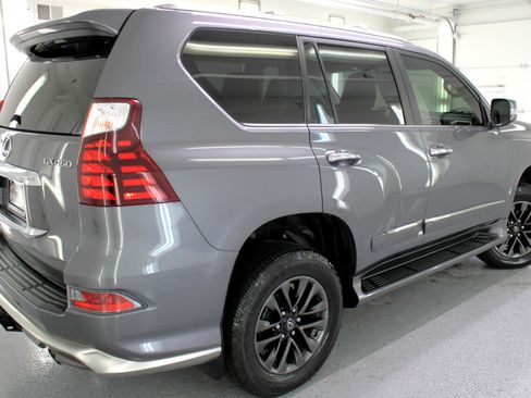 Used 2017 Lexus GX 460 Premium image 15