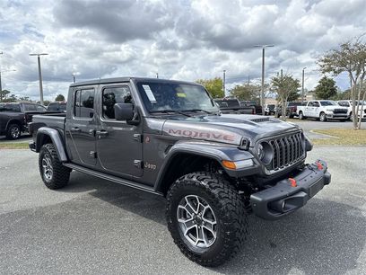 New 2025 Jeep Gladiator Mojave w/ Steel Bumper Group