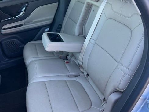 Used 2022 Lincoln Corsair FWD w/ Premium Package image 14