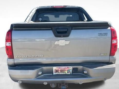 Used 2007 Chevrolet Avalanche LT w/ LT Preferred Equipment Group AWD/4WD image 7