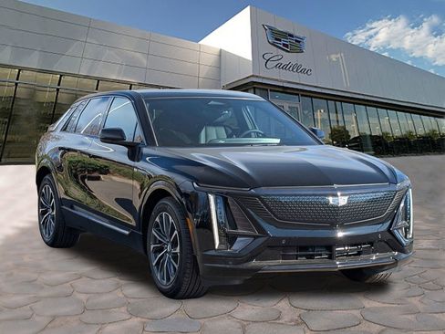 New 2026 Cadillac Lyriq Sport AWD/4WD image 5