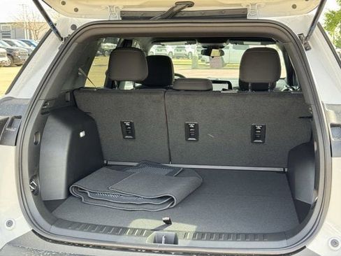 New 2026 Chevrolet Equinox LT image 27