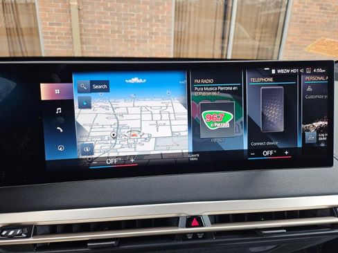 Used 2023 BMW iX xDrive50 w/ Ultimate Package 2 image 40