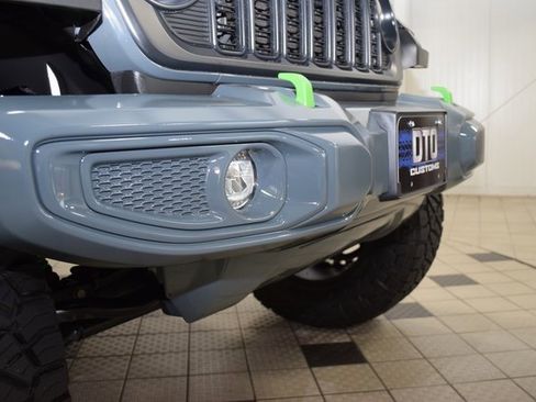 Used 2024 Jeep Wrangler Rubicon w/ Safety Group image 10