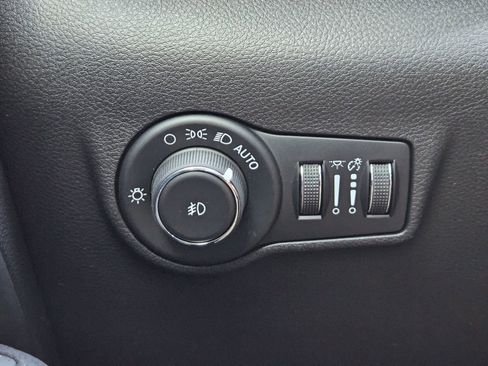 New 2026 Jeep Compass Latitude image 23