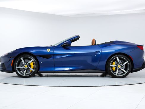 Certified 2023 Ferrari Portofino M image 4