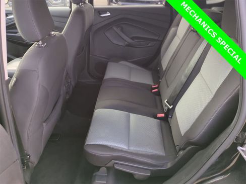 Used 2019 Ford Escape SE image 19