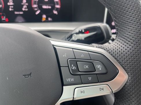 New 2026 Volkswagen Tiguan SE R-Line image 10