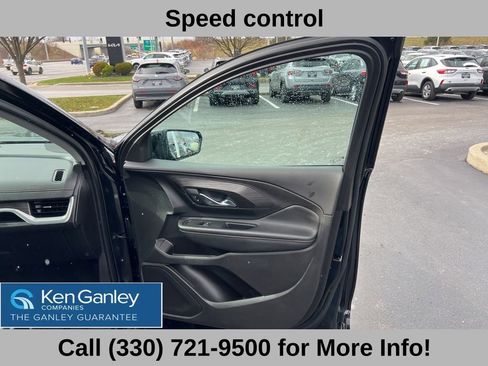 Used 2018 GMC Terrain SLT w/ Preferred Package image 56