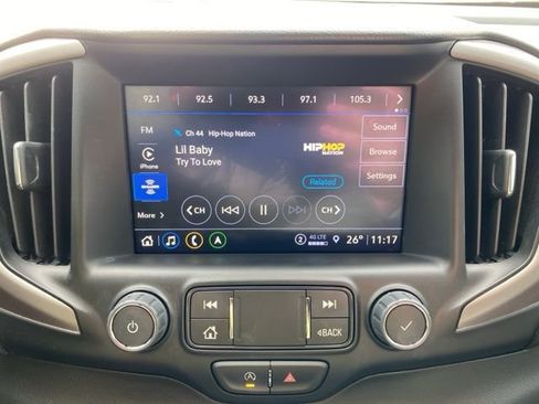 Used 2024 GMC Terrain AT4 w/ Infotainment Package II image 8