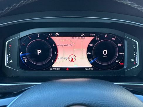 Used 2019 Volkswagen Tiguan SEL Premium R-Line AWD/4WD image 32