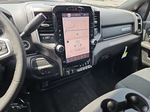 New 2026 RAM 3500 Big Horn AWD/4WD image 19