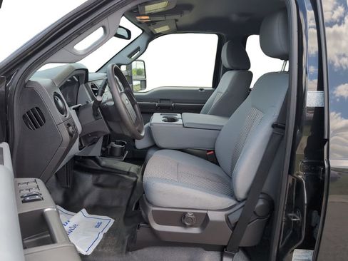 Used 2015 Ford F350 XL w/ Power Equipment Group AWD/4WD image 8