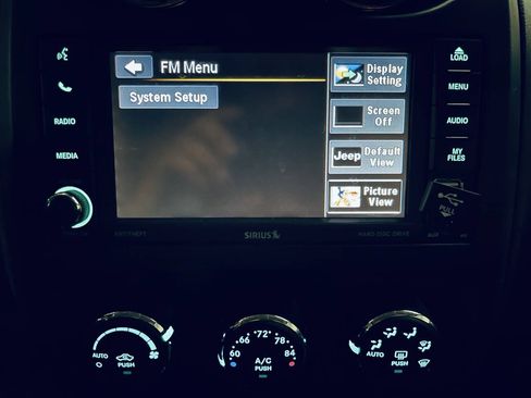 Used 2016 Jeep Patriot High Altitude FWD image 34