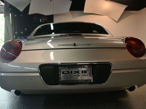 Used 2004 Ford Thunderbird RWD image 13
