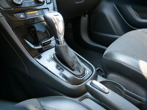 Used 2020 Buick Encore Sport Touring w/ Safety Package image 21