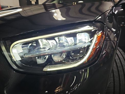 Used 2023 Mercedes-Benz GLC 300 4MATIC Coupe image 33