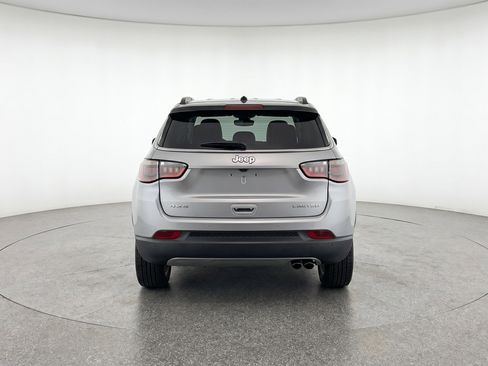 Used 2025 Jeep Compass Limited image 7