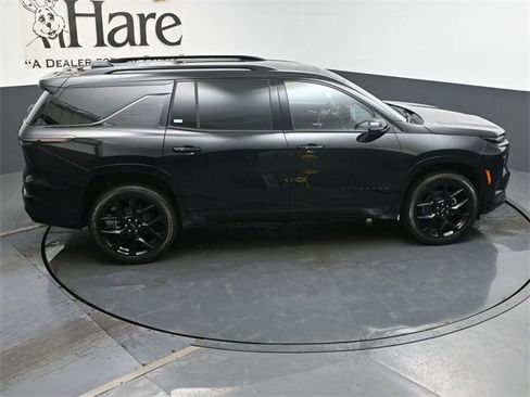 New 2026 Chevrolet Traverse RS w/ LPO, Floor Liner Package image 18