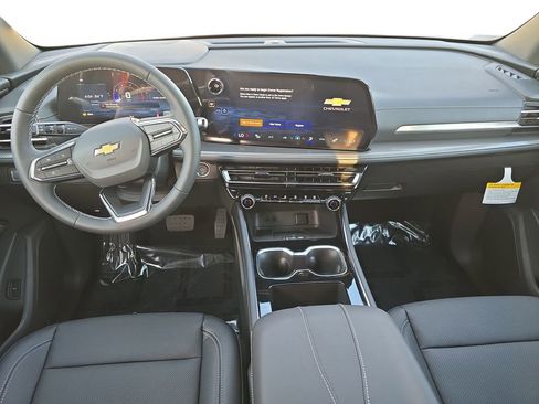 New 2026 Chevrolet Traverse LT image 9