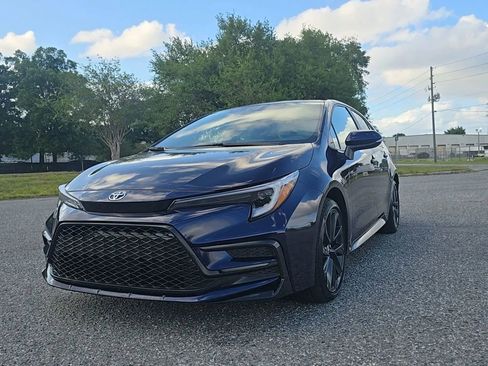 Used 2023 Toyota Corolla SE FWD image 2