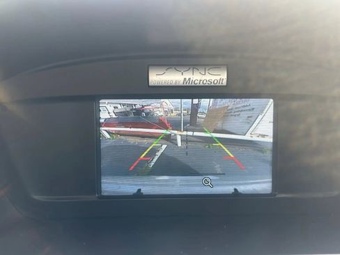 Used 2015 Ford Escape SE image 8