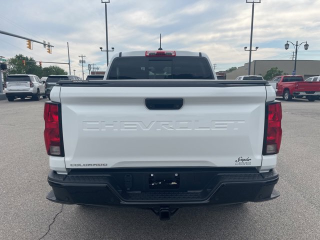 Used 2024 Chevrolet Colorado Trail Boss w/ Technology Package AWD/4WD image 11