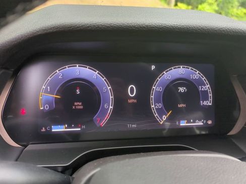 New 2025 Jeep Grand Cherokee L Laredo w/ Luxury Tech Group I AWD/4WD image 33